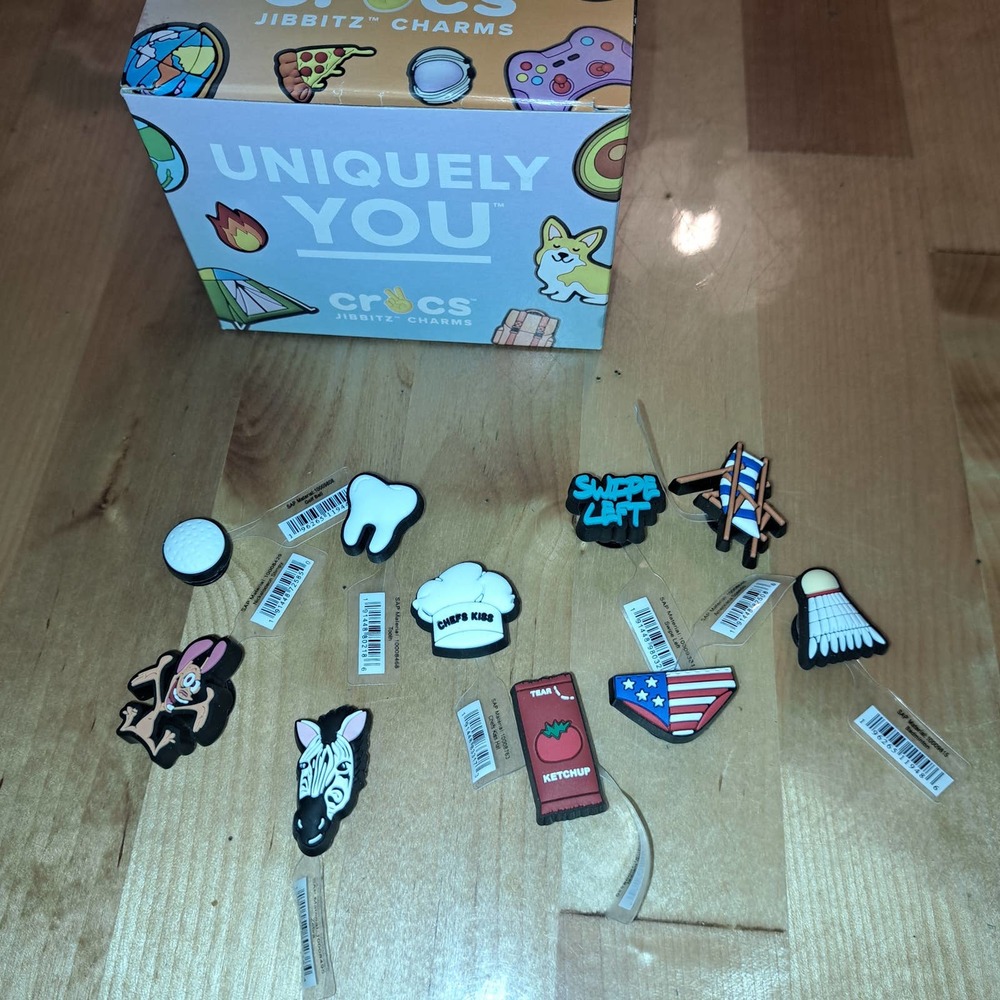 NWB - FUN 10 CROCS JIBBITZ CHARMS